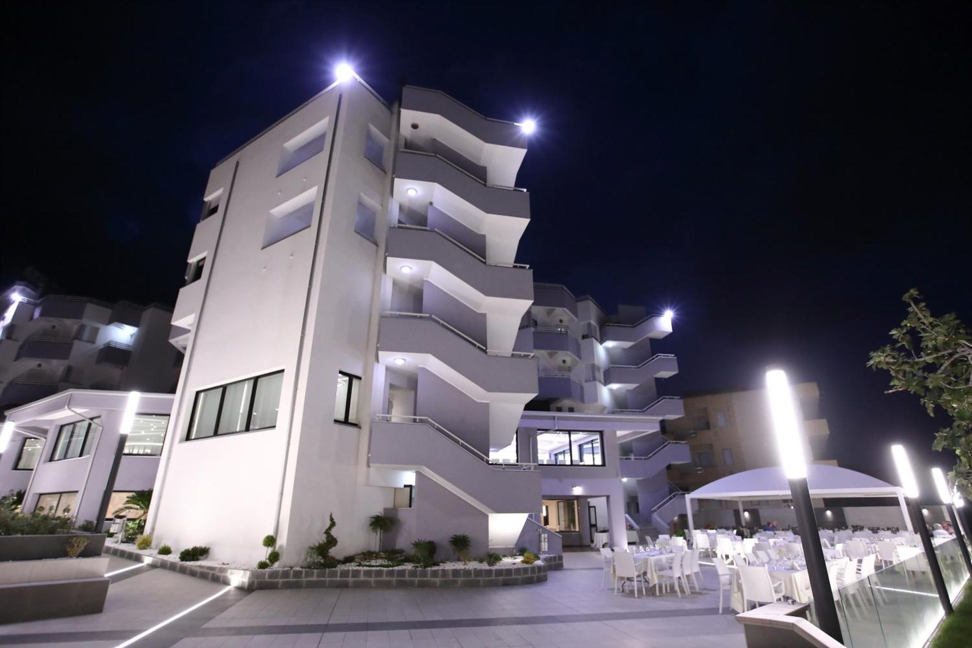 Hotel Melissa Торре-Мелісса Екстер'єр фото